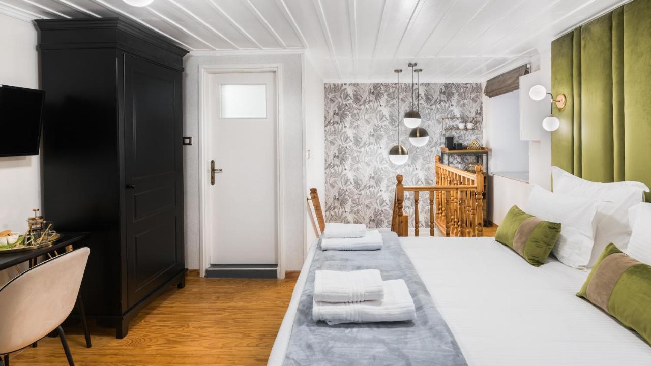 Mavrogenous Luxury Apartments نافبليو المظهر الخارجي الصورة