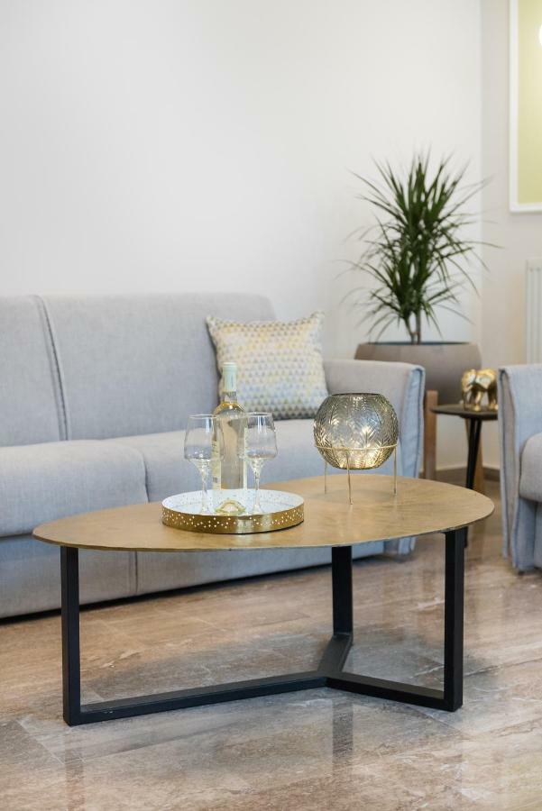 Mavrogenous Luxury Apartments نافبليو المظهر الخارجي الصورة